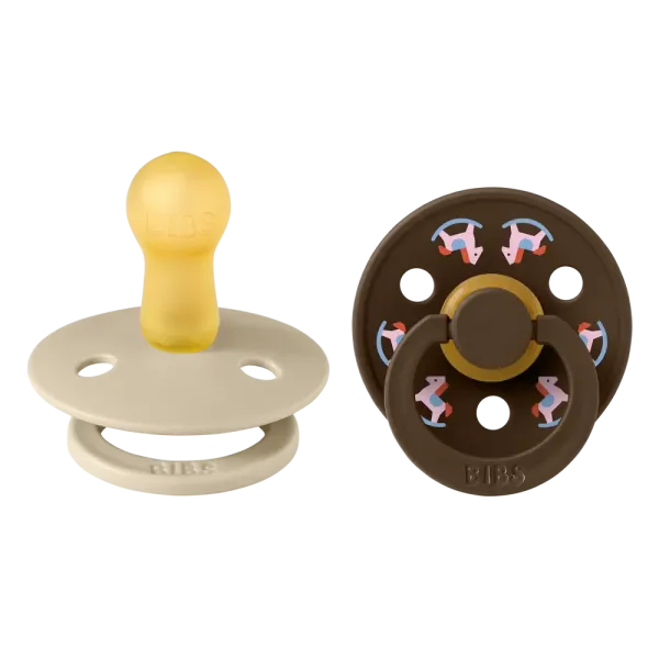 Holiday Horse Πιπίλες 2 τεμάχια - Vanilla/Mocha Νο1 Holiday Horse Πιπίλες 2 τεμάχια - Vanilla/Mocha Νο1