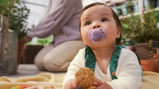 Πιπίλα Ultra Soft (PACIFIER), 6-18 μηνών, Μώβ/σκούρο ρόζ, χωρίς BΡΑ