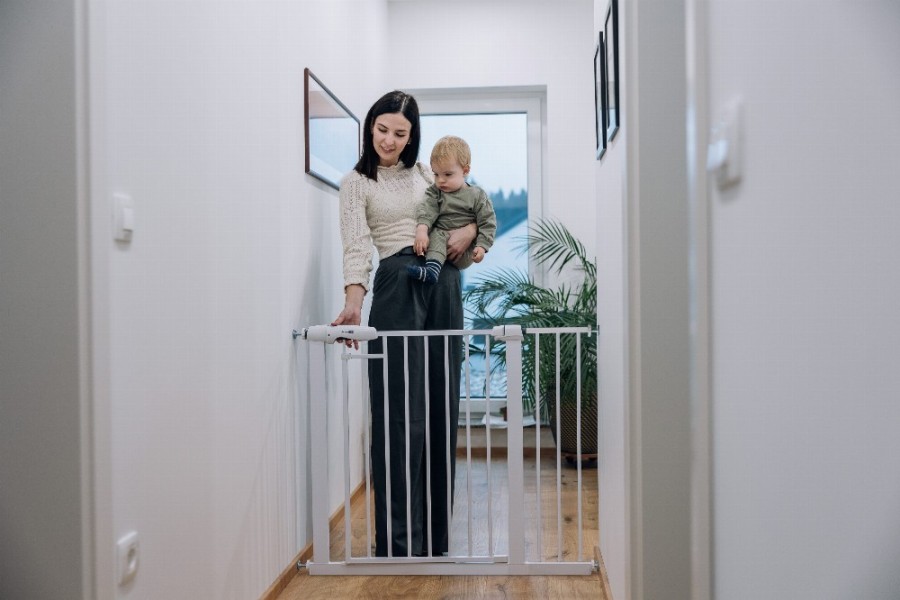 GAMA ΠΟΡΤΑ ΑΣΦΑΛΕΙΑΣ ΑΥΤΟΜΑΤΗ METAL SAFETY GATE