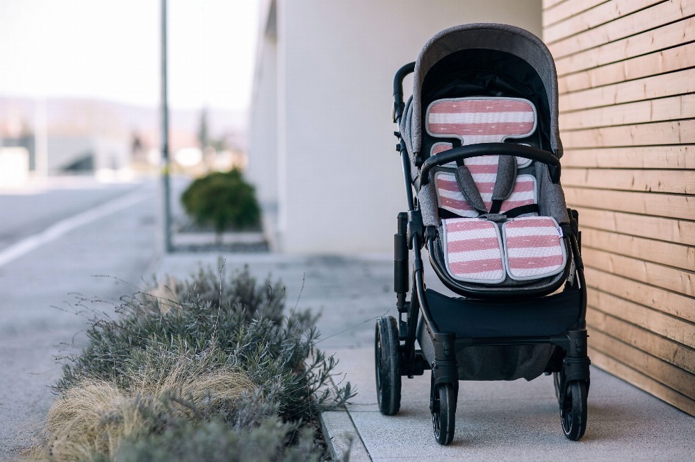 FREE ON PINK/WHITE ΑΝΤΙΔΡΩΤΙΚΟ ΚΑΛΥΜΜΑ UNIVERSAL STROLLER & CAR