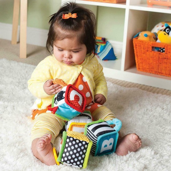 DISCOVER & PLAY SOFT BLOCKS DISCOVER & PLAY SOFT BLOCKS